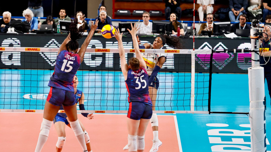 Volley, la Nazionale femminile batte la Francia nel test-match di Novara - foto